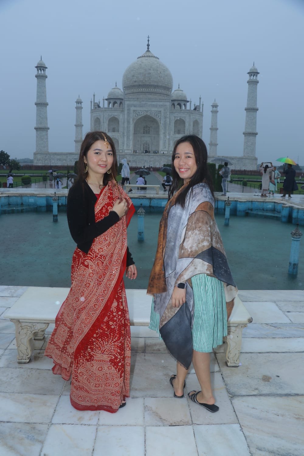 taj mahal female tour