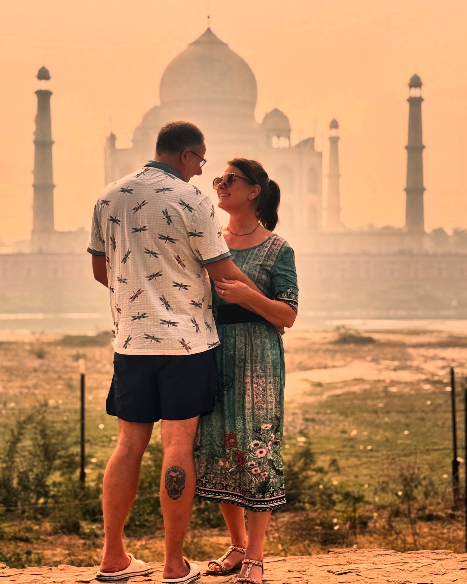 tah mahal couple tour